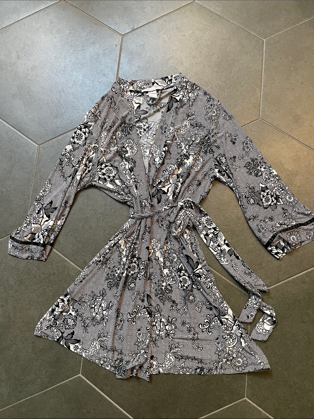 Linea Donatella Floral Print Wrap Dress Black White L/XL